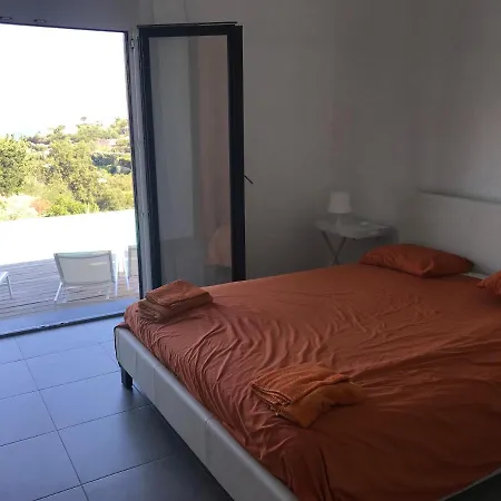 Magnifique Vue Dans Le Golfe De St-tropez Villa